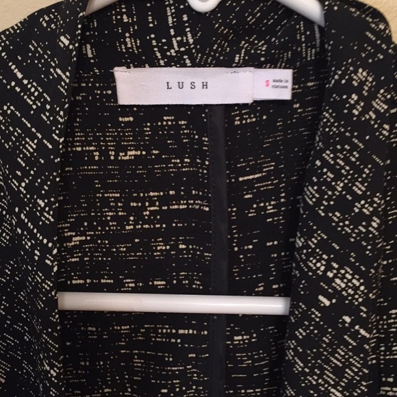 Lush blazer - Picture 2 of 2